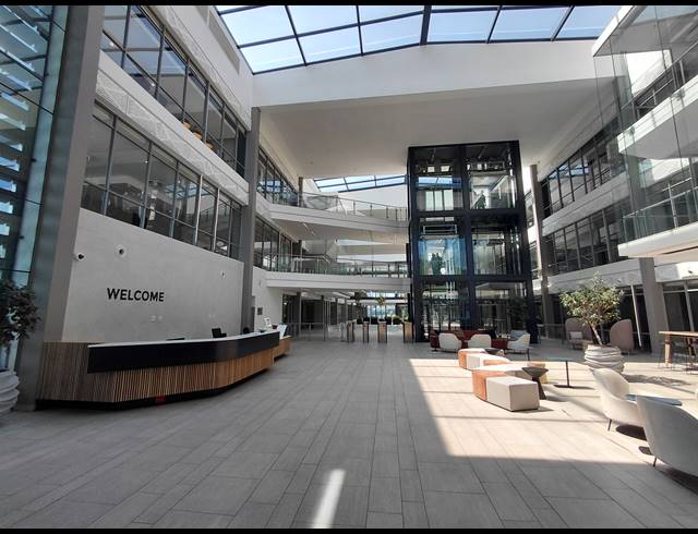 2,700M² OFFICE TO LET IN WATERFALL